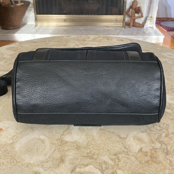 Tignanello Doctors Satchel Crossbody Shoulder Bag Vegan - Picture 6 of 16